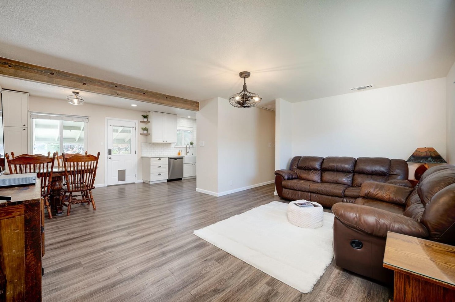 6635 Carrwood St, Citrus Heights CA  95662-3311 exterior