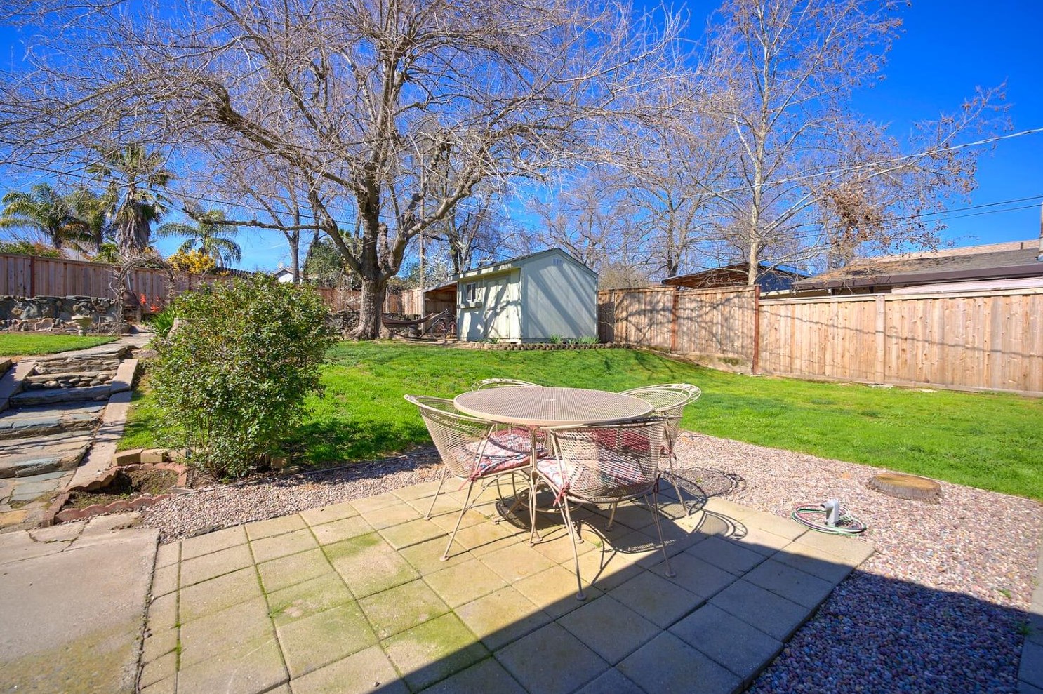 6635 Carrwood St, Citrus Heights CA  95662-3311 exterior