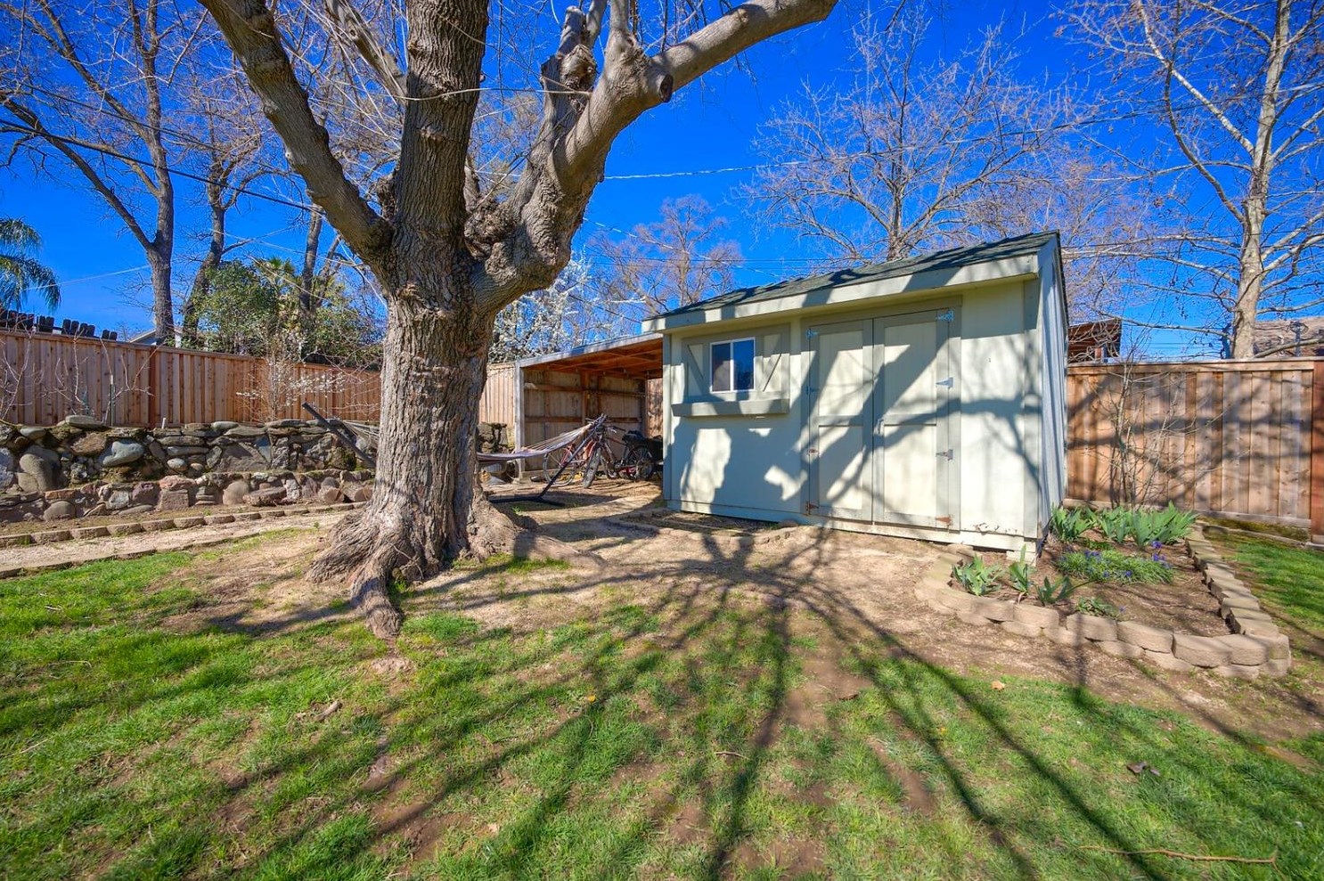 6635 Carrwood St, Citrus Heights CA  95662-3311 exterior