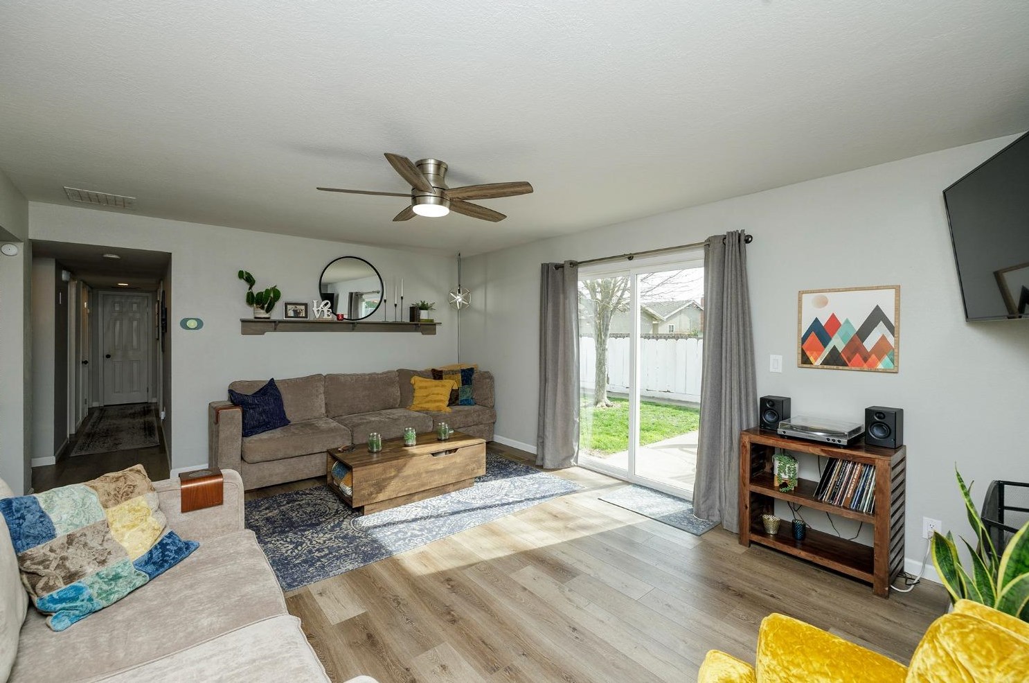 2300 Tokay Ave, Turlock CA  95380-4351 exterior