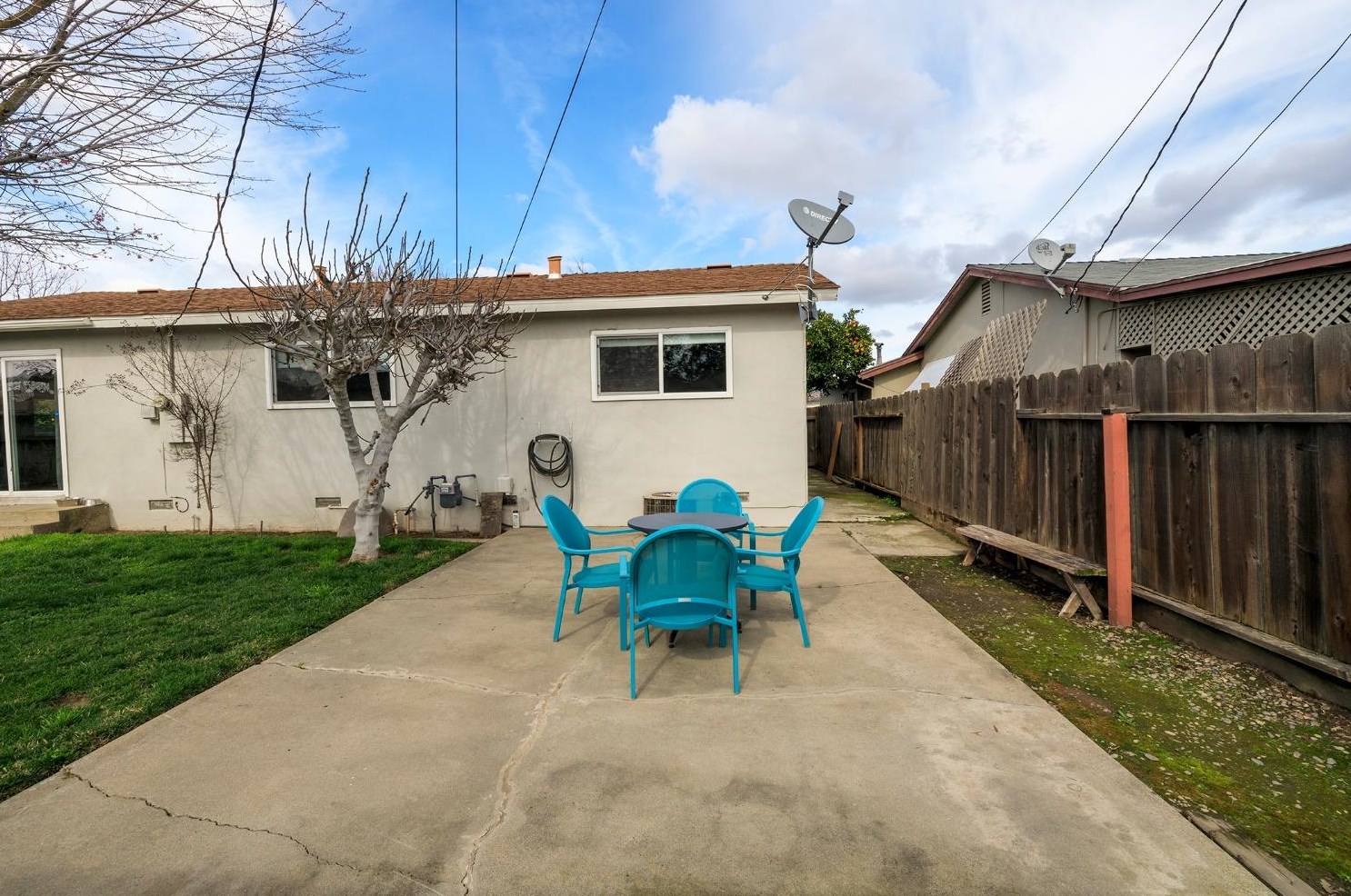2300 Tokay Ave, Turlock CA  95380-4351 exterior