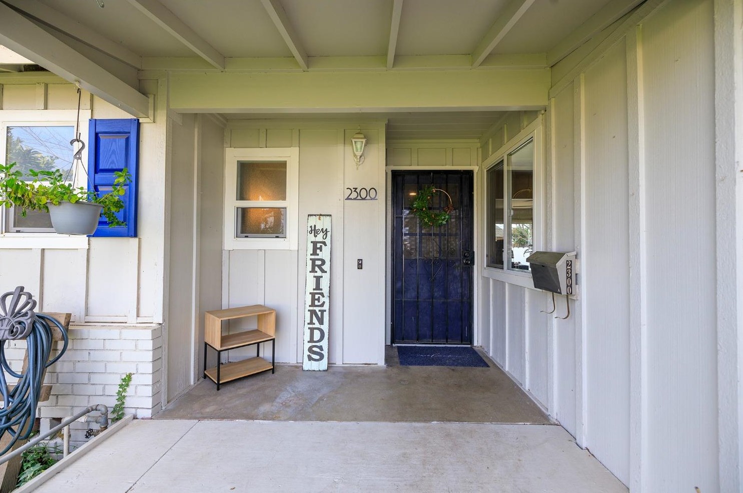 2300 Tokay Ave, Turlock CA  95380-4351 exterior