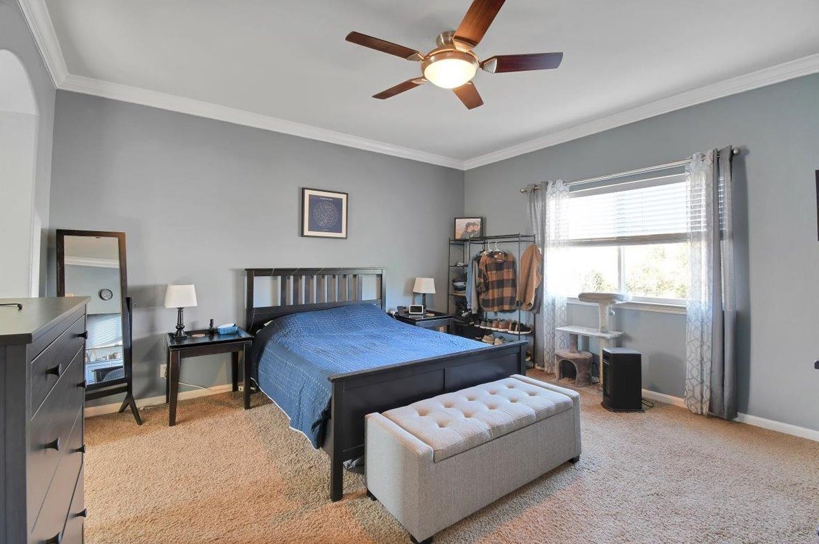 1073 Tres Picos Dr, Yuba City CA  95993-5259 exterior