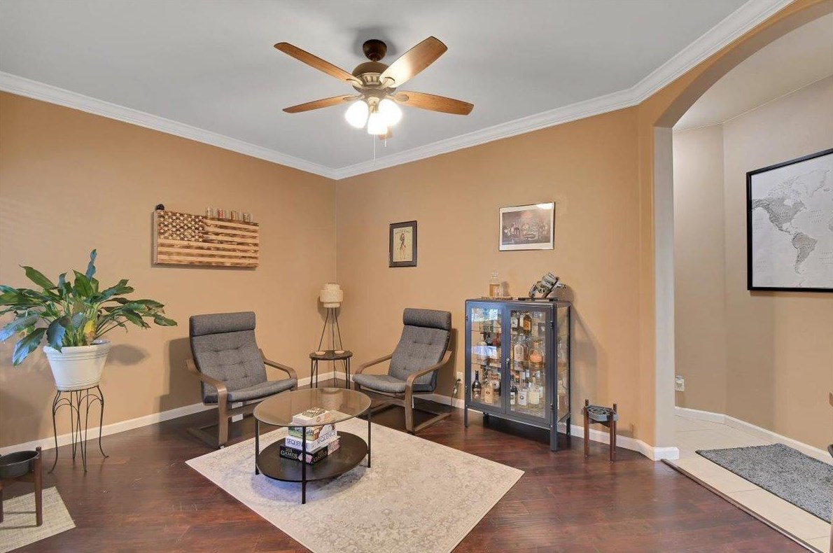 1073 Tres Picos Dr, Yuba City CA  95993-5259 exterior