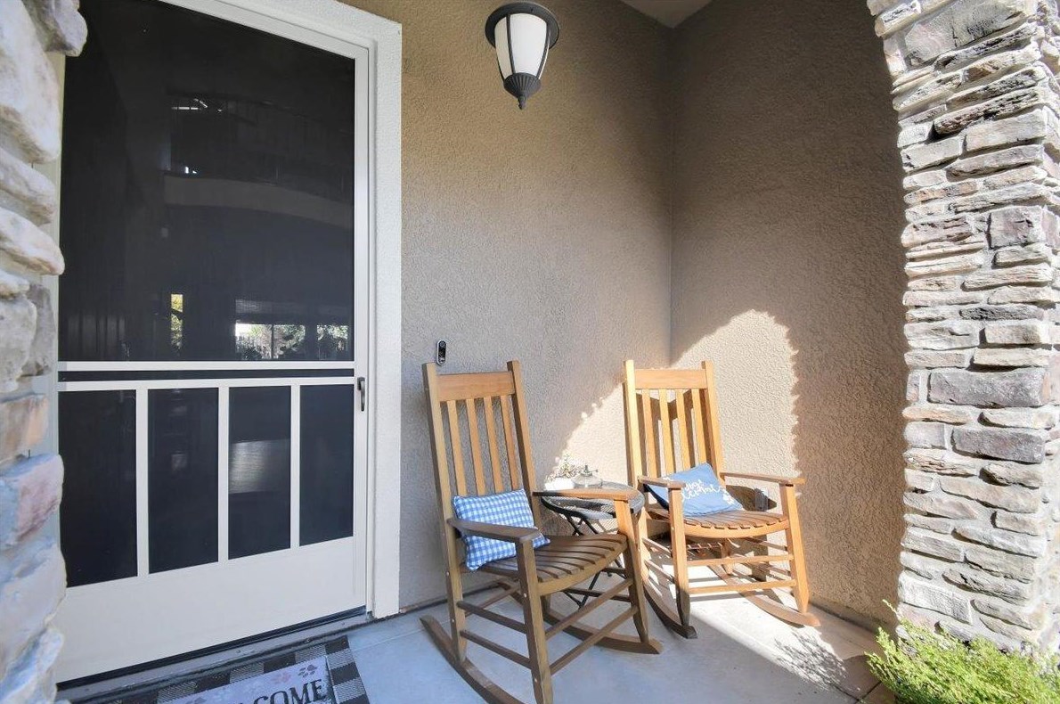 1073 Tres Picos Dr, Yuba City CA  95993-5259 exterior