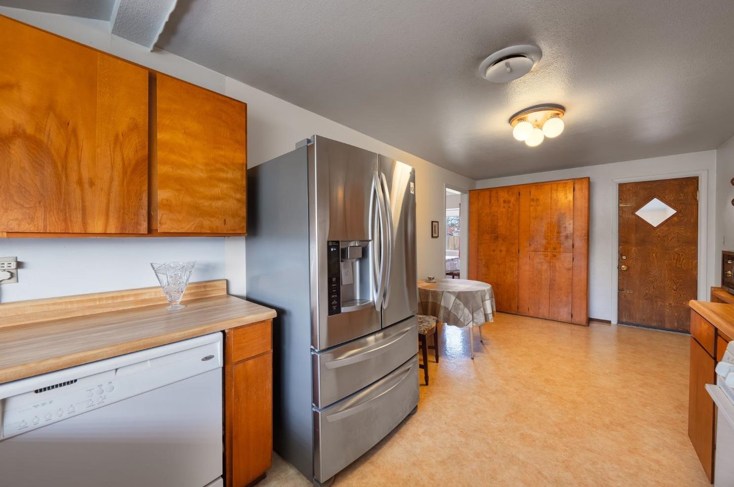 3308 May St, Sacramento CA  95838-4414 exterior