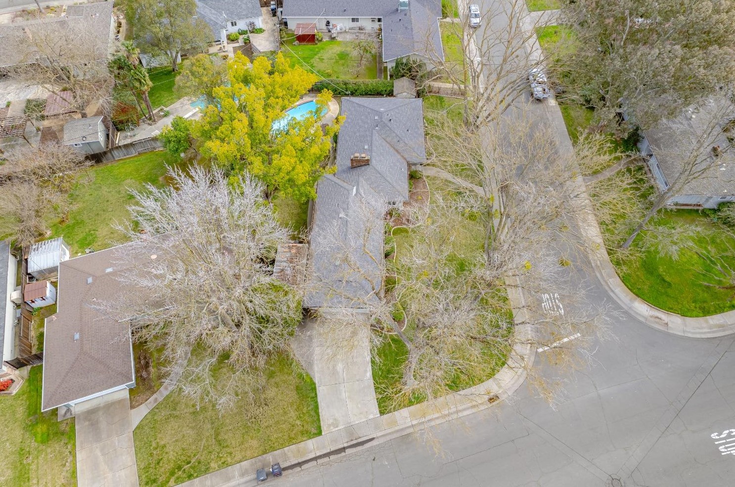 6601 Fordham Way, Sacramento CA  95831-2221 exterior