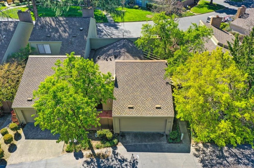 403 Dunbarton Cir, Sacramento CA  95825-6812 exterior