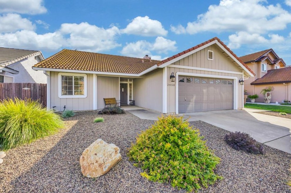 2450 Inverness Dr, Lincoln CA  95648-9569 exterior