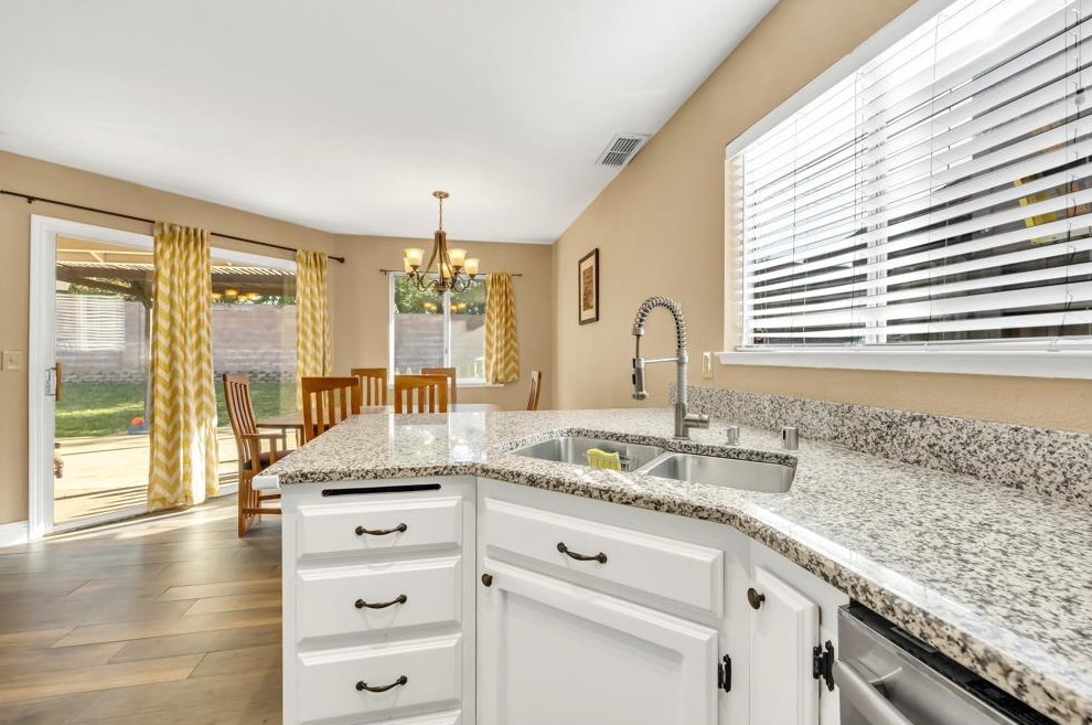 2450 Inverness Dr, Lincoln CA  95648-9569 exterior