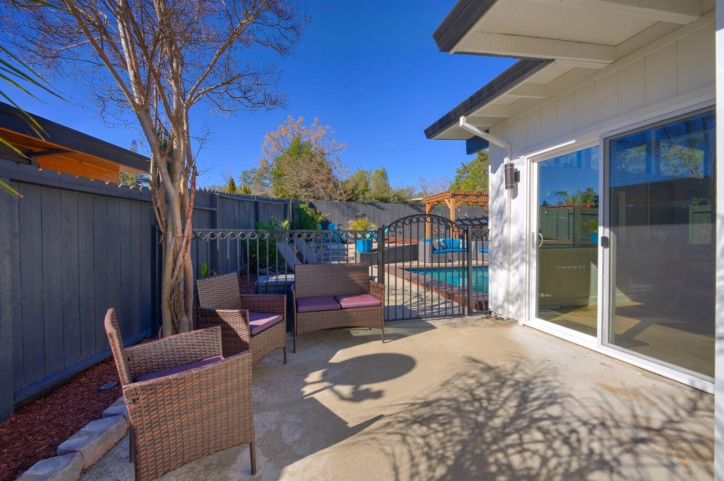 7728 Eastgate Ave, Citrus Heights CA  95610-7557 exterior