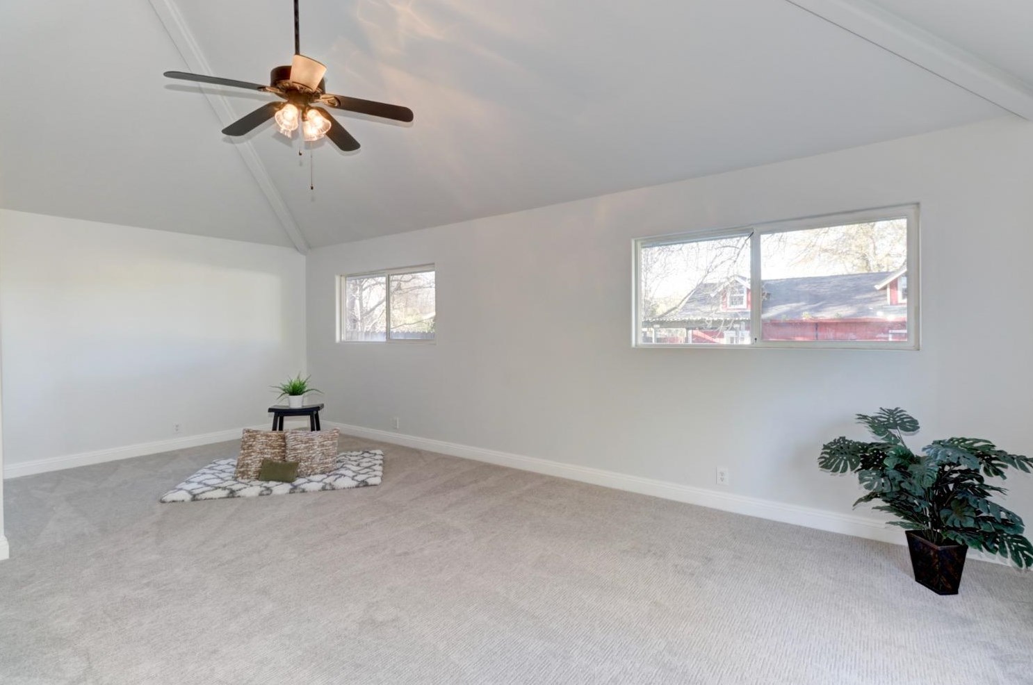 8677 Elm Ave, Citrus Heights CA  95662-2613 exterior
