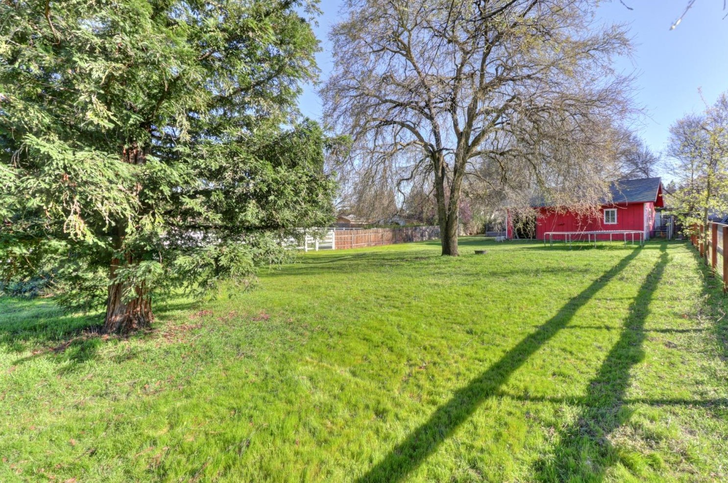 8677 Elm Ave, Citrus Heights CA  95662-2613 exterior