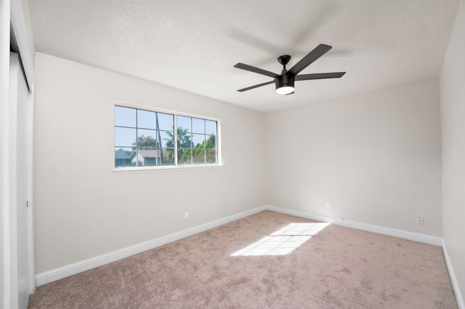 6826 Brookhaven Way, Citrus Heights CA  95621-6306 exterior