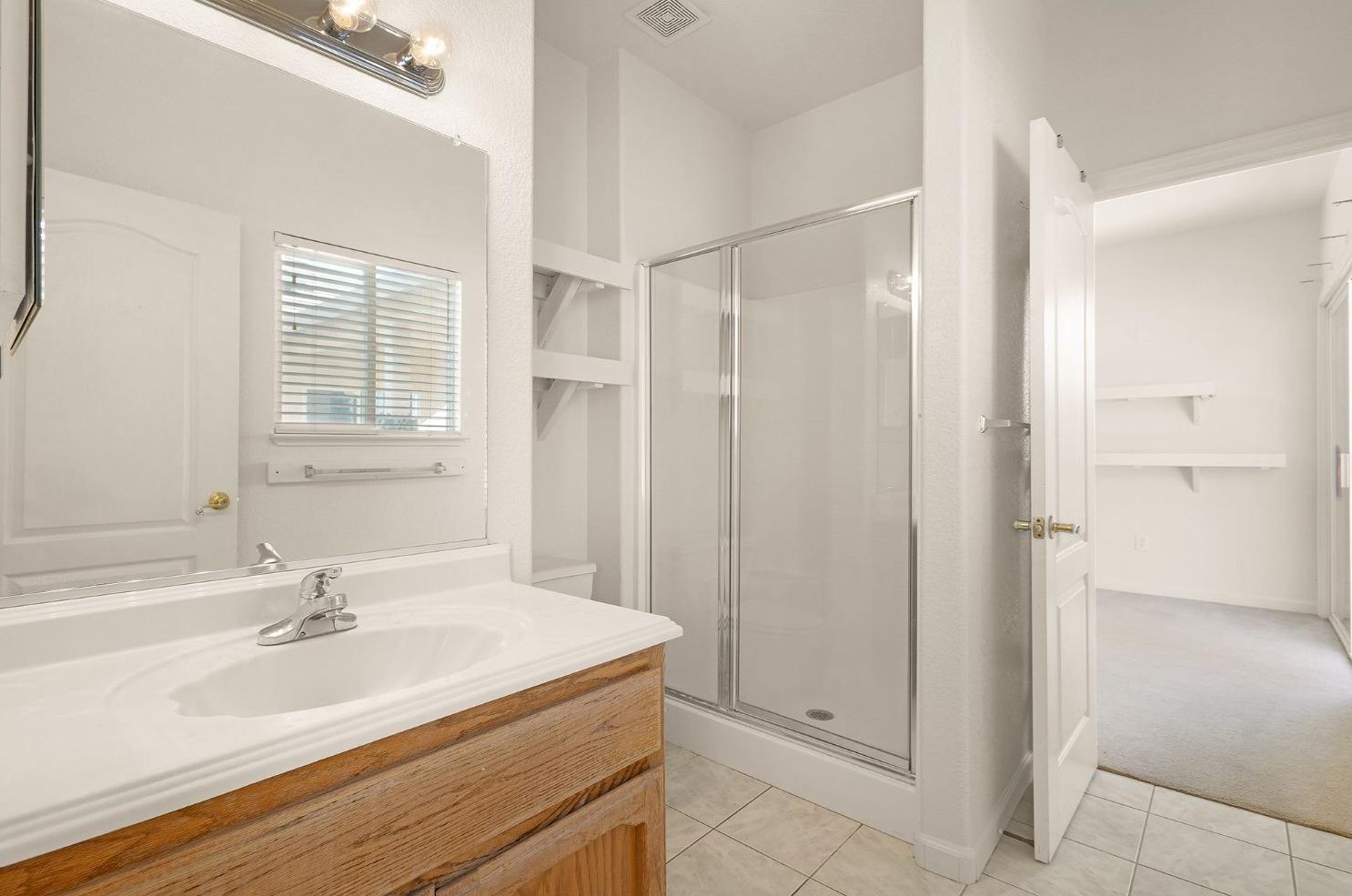 1858 Michelle Dr, Yuba City CA  95993-7170 exterior