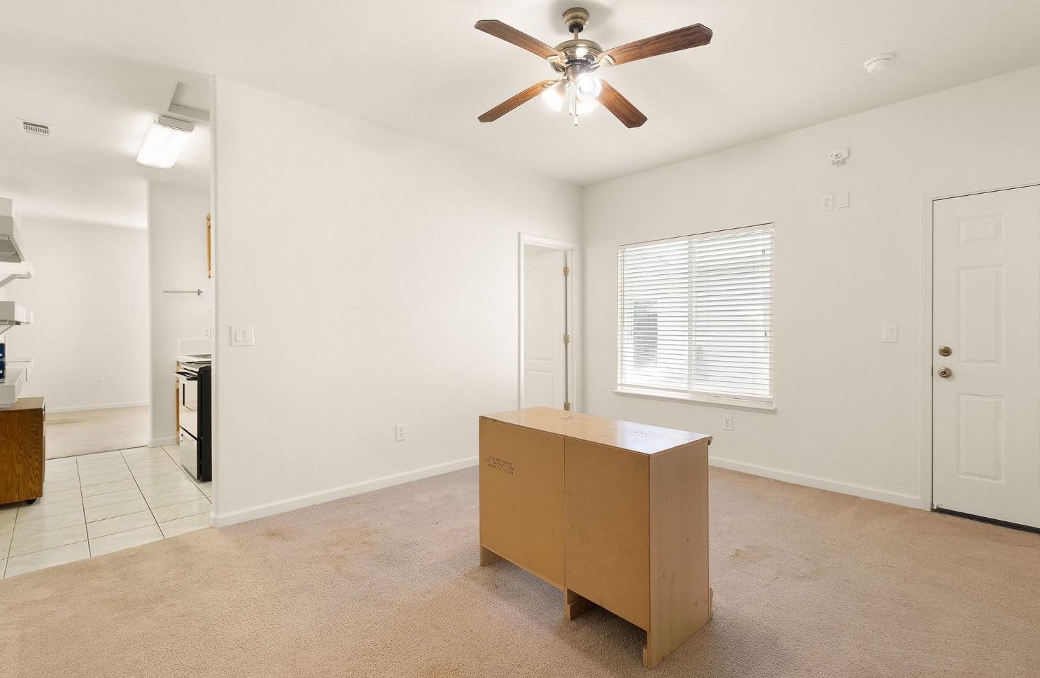 1858 Michelle Dr, Yuba City CA  95993-7170 exterior