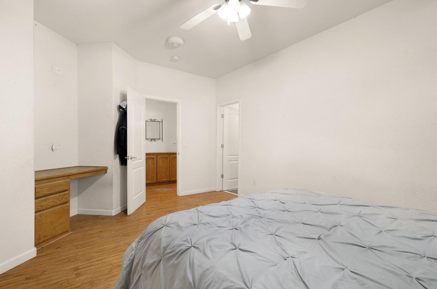 1858 Michelle Dr, Yuba City CA  95993-7170 exterior