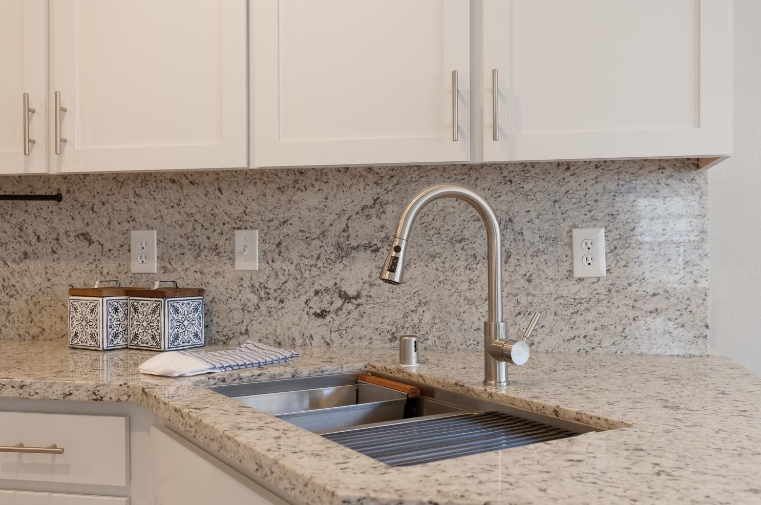 3028 Twin Creeks Ln, Rocklin CA  95677-3632 exterior
