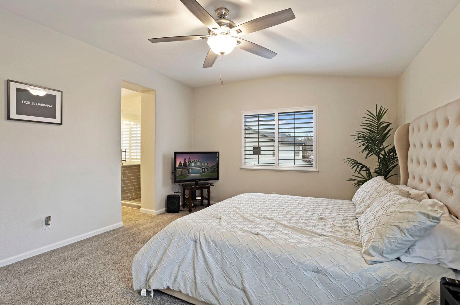 2325 Victory Ln, Turlock CA  95380-8423 exterior