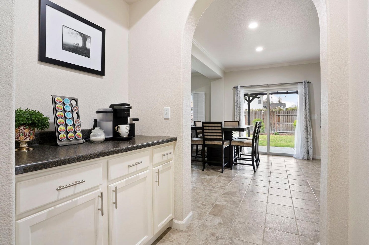 2325 Victory Ln, Turlock CA  95380-8423 exterior
