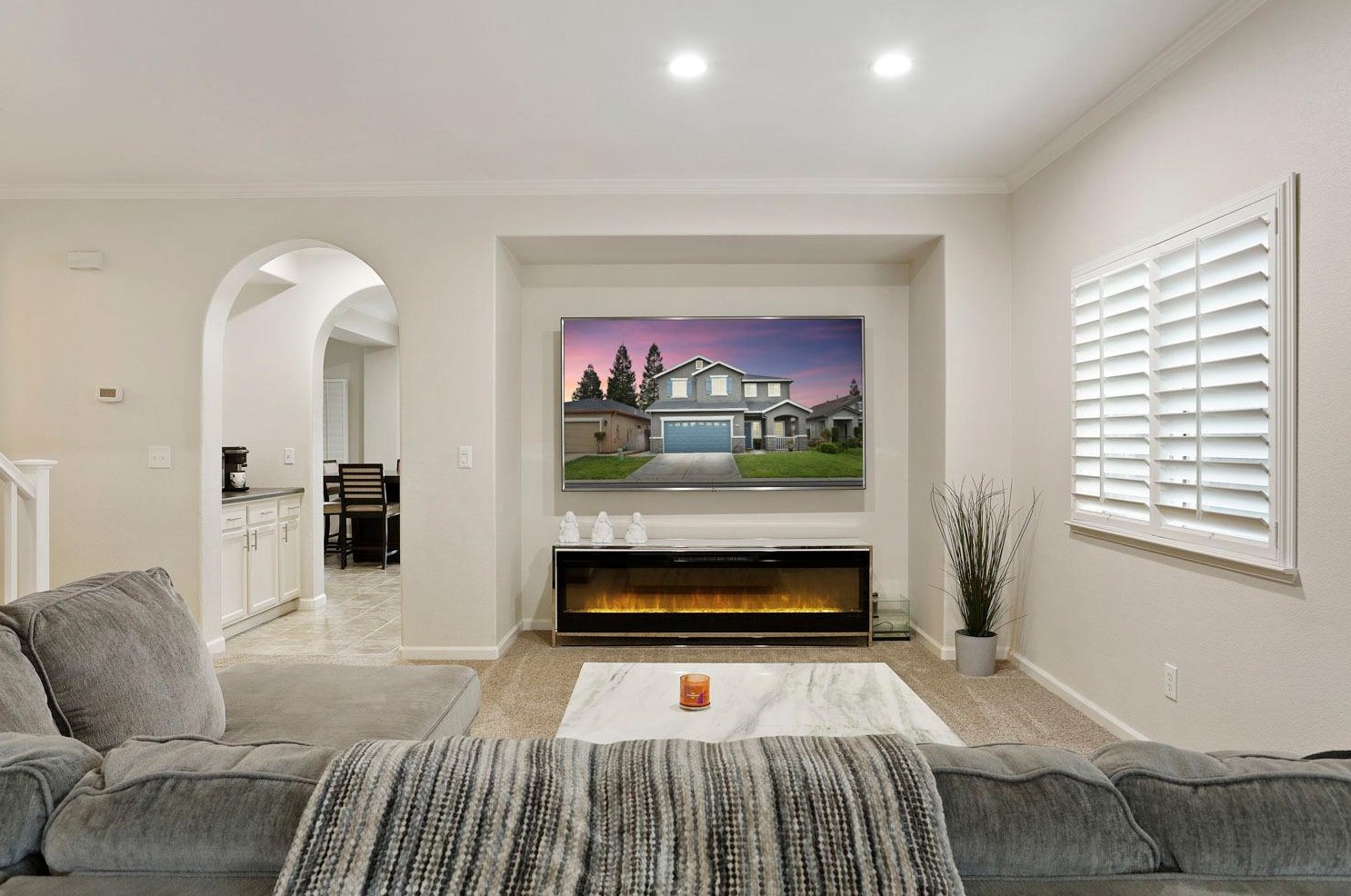 2325 Victory Ln, Turlock CA  95380-8423 exterior