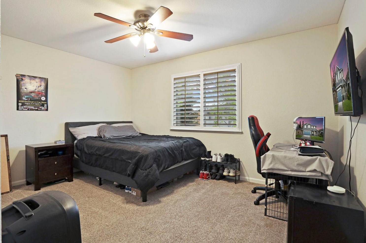 2325 Victory Ln, Turlock CA  95380-8423 exterior