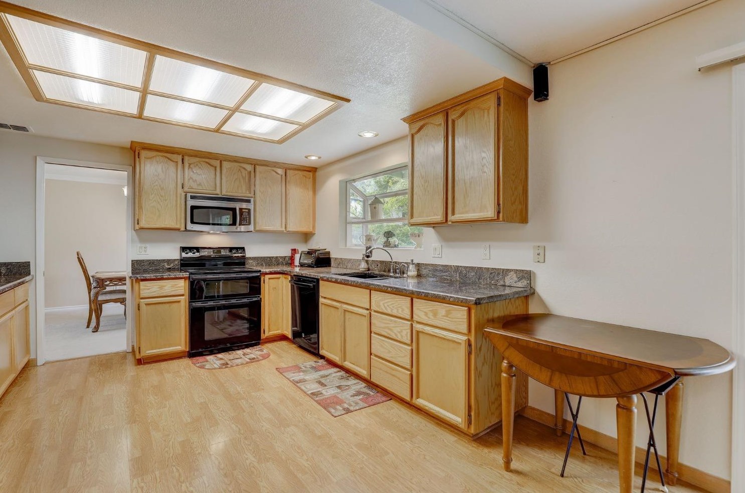 7201 Geowood Way, Citrus Heights CA  95610-3927 exterior