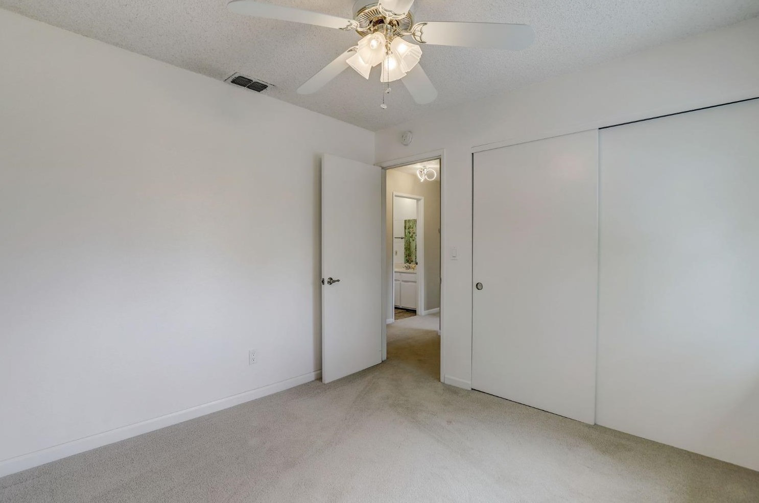 7201 Geowood Way, Citrus Heights CA  95610-3927 exterior