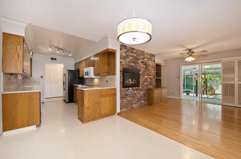 7236 Linda Sue Way, Citrus Heights CA  95621-7355 exterior