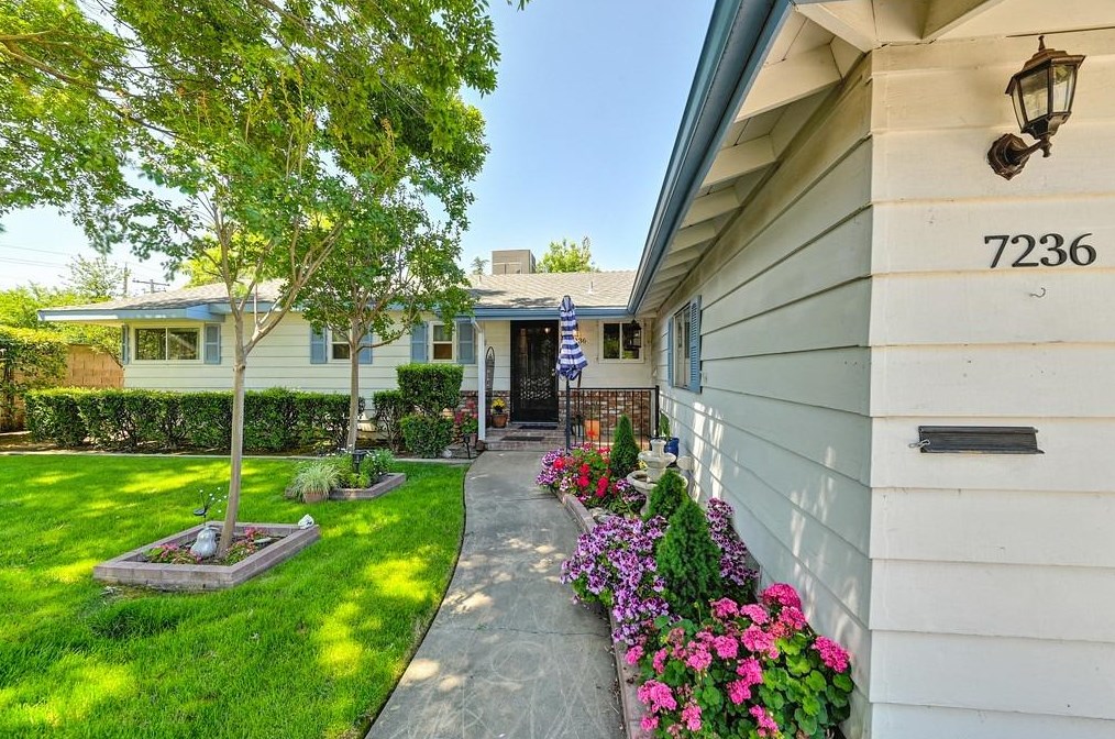 7236 Linda Sue Way, Citrus Heights CA  95621-7355 exterior