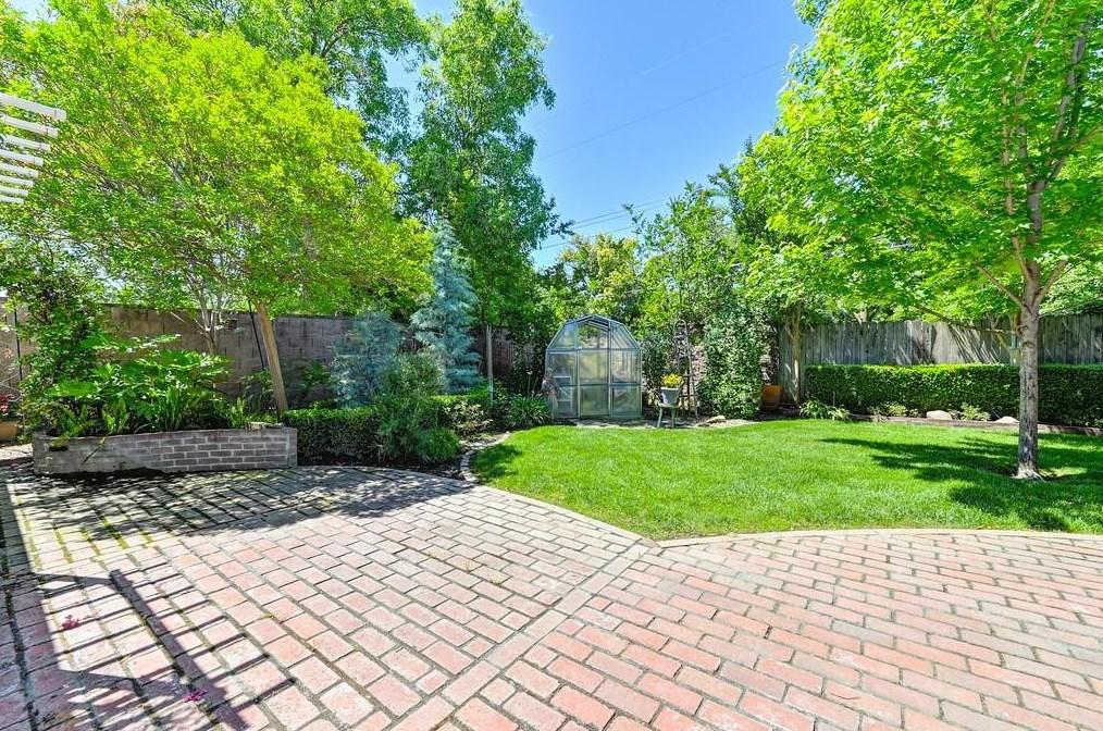 7236 Linda Sue Way, Citrus Heights CA  95621-7355 exterior