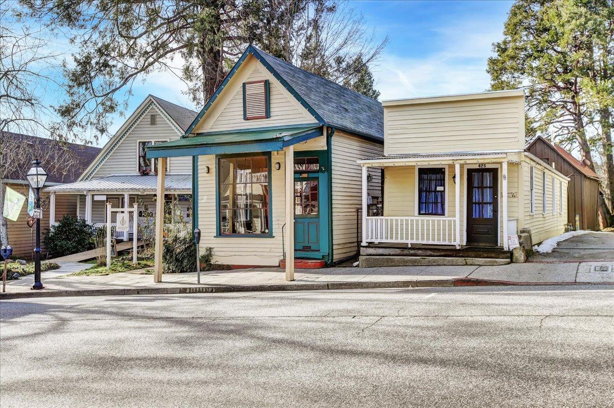 423 Broad St Nevada City CA 95959 MLS 223008657 Coldwell Banker