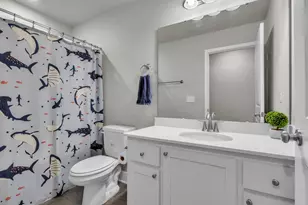 9733 Angel Oak Dr, Beulah, FL 32526 - Photo 15