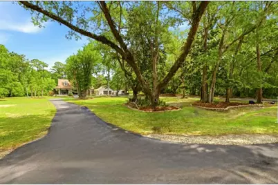 6902 Santa Clara Drive, Navarre, FL 32566 - Photo 3