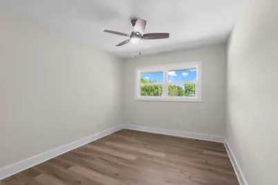 2023 Summit Boulevard, Pensacola, FL 32503 - Photo 17