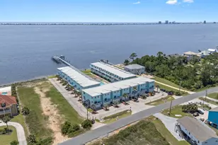 940 Sound Harbor Cir, Gulf Breeze, FL 32563 - Photo 53