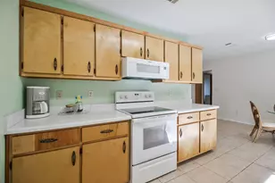 5708 Bentley Cir, Milton, FL 32570 - Photo 5