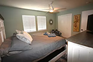 8443 Gulf Blvd, Navarre, FL 32566 - Photo 15