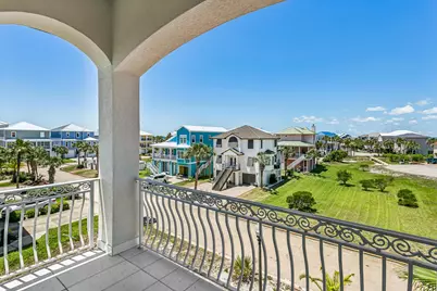 21 E Galvez Court, Pensacola Beach, FL 32561 - Photo 31