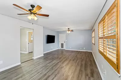 4572 Kelly Lane, Gulf Breeze, FL 32563 - Photo 3