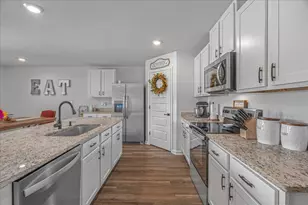 7821 Marion Wy, Pace, FL 32571 - Photo 15
