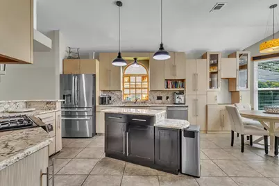 921 Shalimar Point Drive, Shalimar, FL 32579 - Photo 1