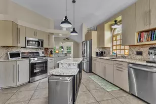 921 Shalimar Point Dr, Shalimar, FL 32579 - Photo 11