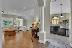 921 Shalimar Point Dr, Shalimar, FL 32579 - Photo 5