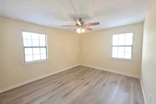 215 Aza Pl, Crestview, FL 32539 - Photo 33