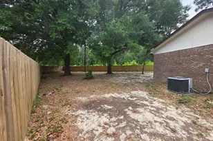 215 Aza Pl, Crestview, FL 32539 - Photo 7