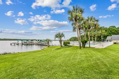 2856 Boat Club Lane, Navarre, FL 32566 - Photo 35