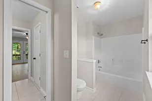 1026 Woodlore Cir, Gulf Breeze, FL 32563 - Photo 35