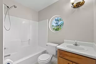 1026 Woodlore Cir, Gulf Breeze, FL 32563 - Photo 31