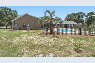 8632 Bristolwood Circle, Navarre, FL 32566 - Photo 73